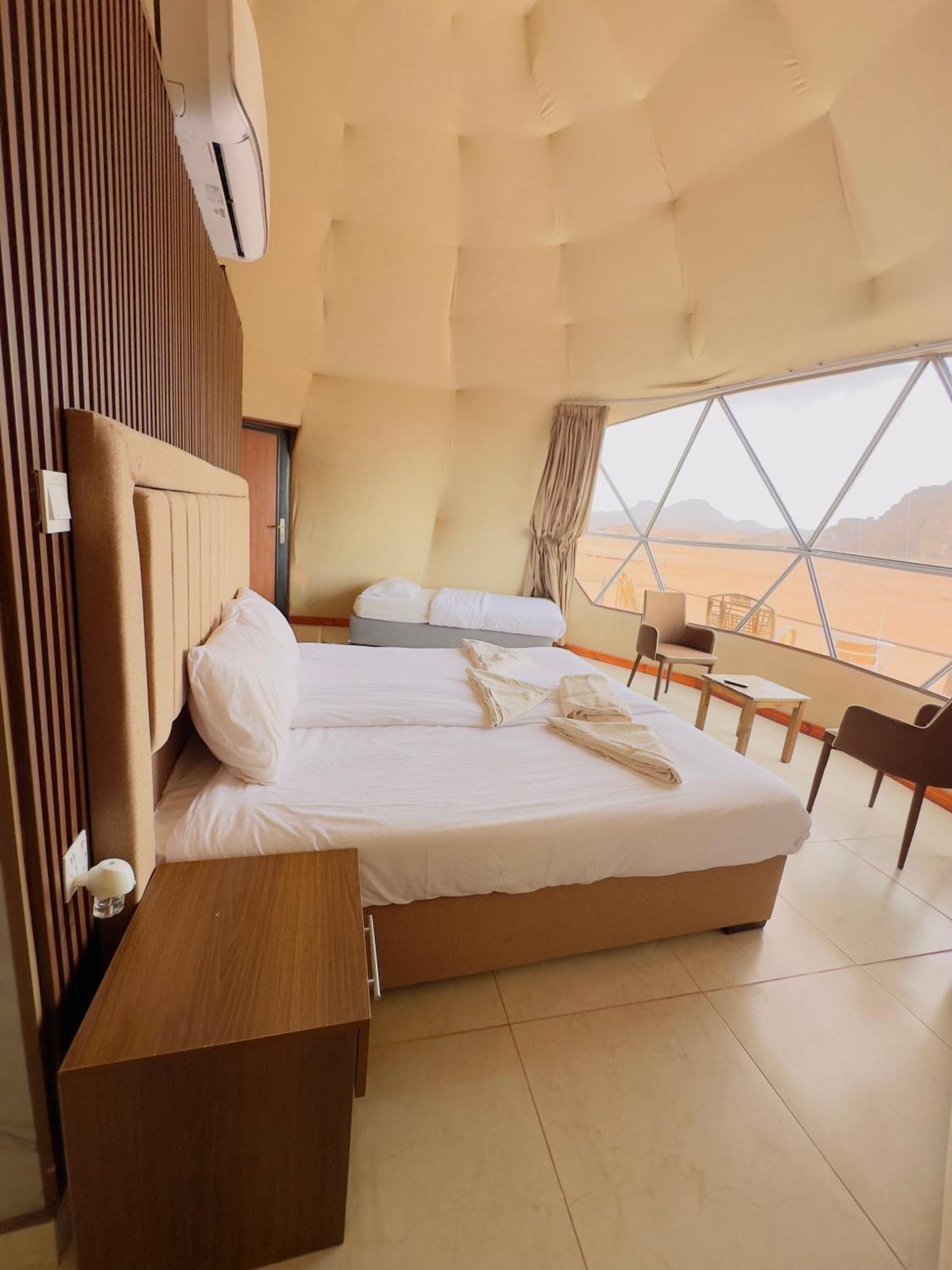Holiday Inn Luxury Camp 와디럼 외부 사진