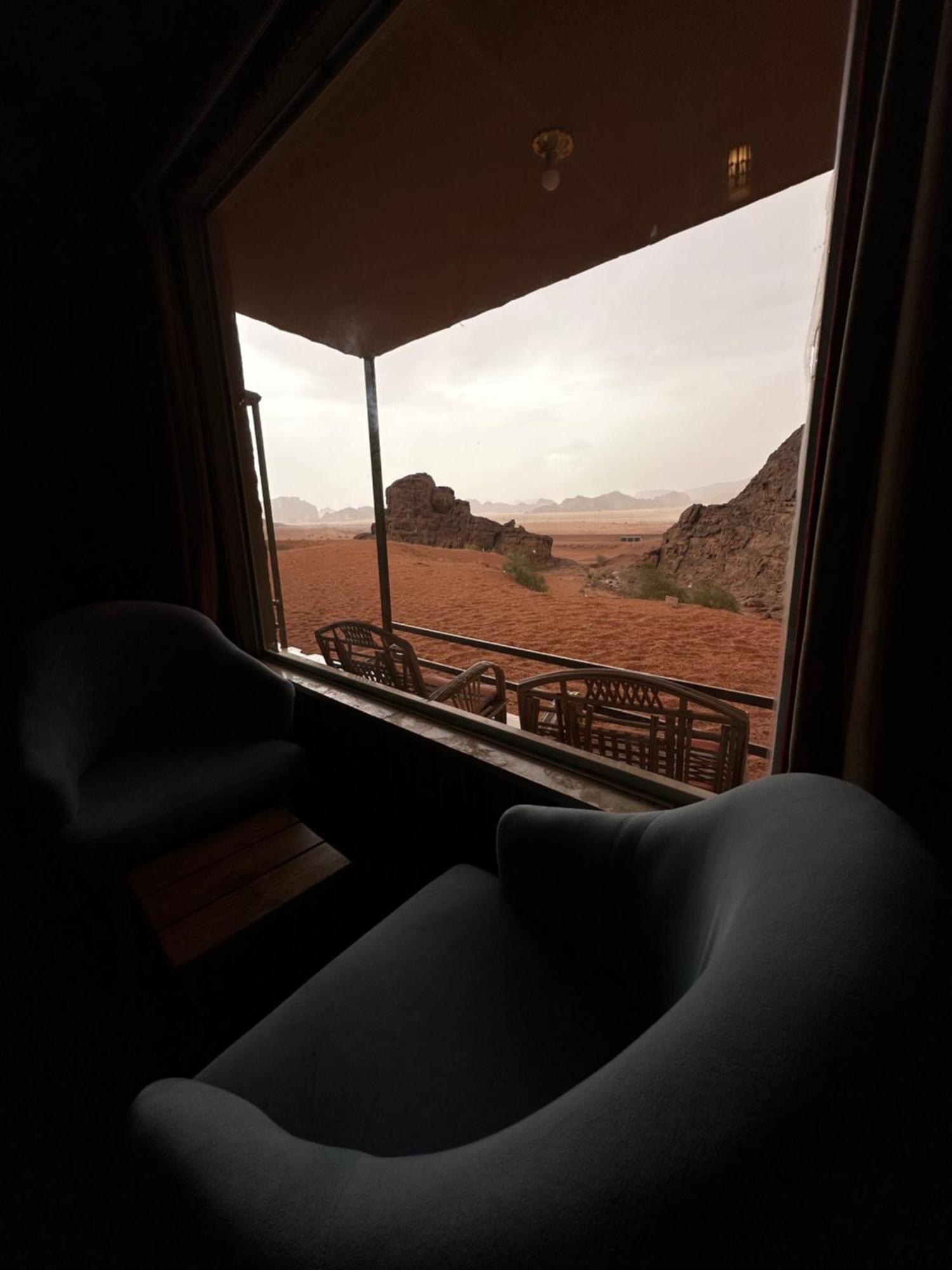 Holiday Inn Luxury Camp 와디럼 외부 사진